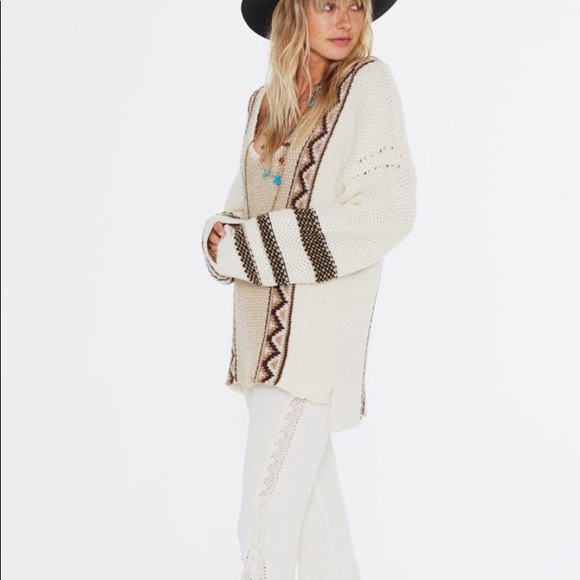 🆕•{Jens Pirate Booty}• SARAHA PONCHO - Picture 3 of 4